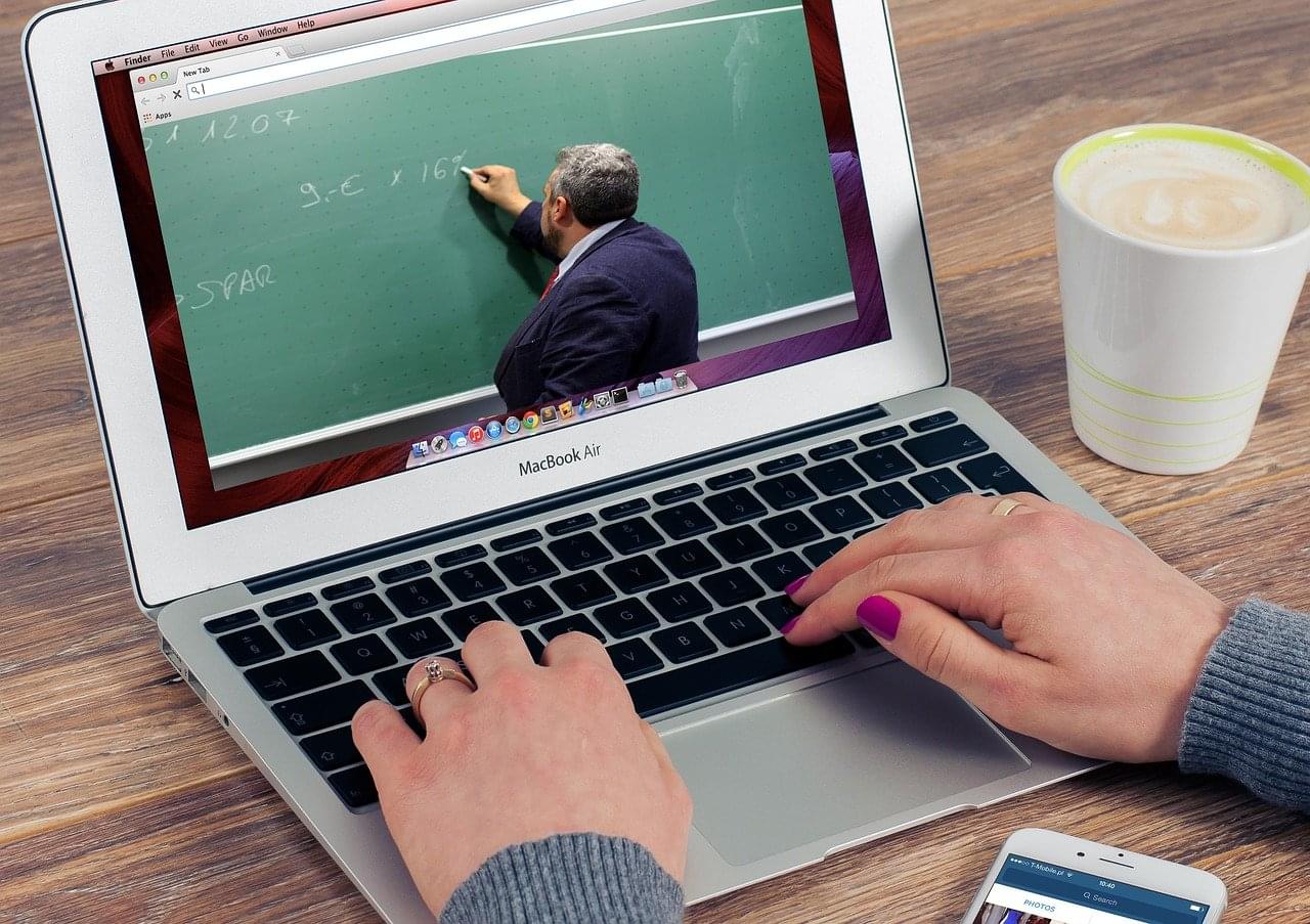 How To Expand Your Business Using Online Educational Tools